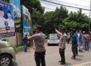 Satgas Kamseltibcar Lantas Polres Bima Kota Atur Lalu Lintas untuk Mengurai Kemacetan Saat Kampanye