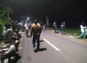 Polsek Taliwang dan Koramil Taliwang Dampingi Penertiban APK Pilkada 2024