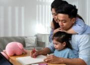 Cara Cerdas Bantu Anak Pilih Jalan Hidup yang Tepat