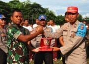 Kokohkan Sinergitas, Yonif 742/SWY dan SPN Polda NTB Olahraga Bersama