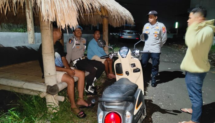 KRYD Polsek Kediri: Jaga Kedamaian Nataru, Cegah Hoax dan Narkoba di Lombok Barat