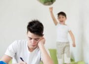 Pola Asuh Salah yang Bikin Anak Sulit Tumbuh Mandiri