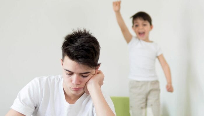 Pola Asuh Salah yang Bikin Anak Sulit Tumbuh Mandiri