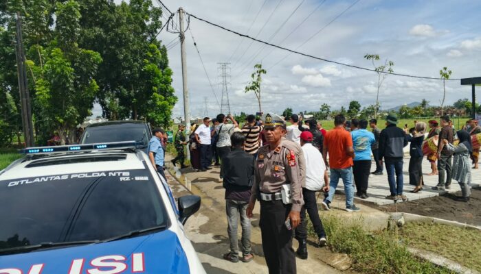 Pengawalan Ketat Kunjungan Wakil Menteri di Perumahan Kuranji, Lombok Barat