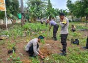 Polsek Rasanae Barat Lakukan Penanaman Bibit Pohon di Lahan Polsek