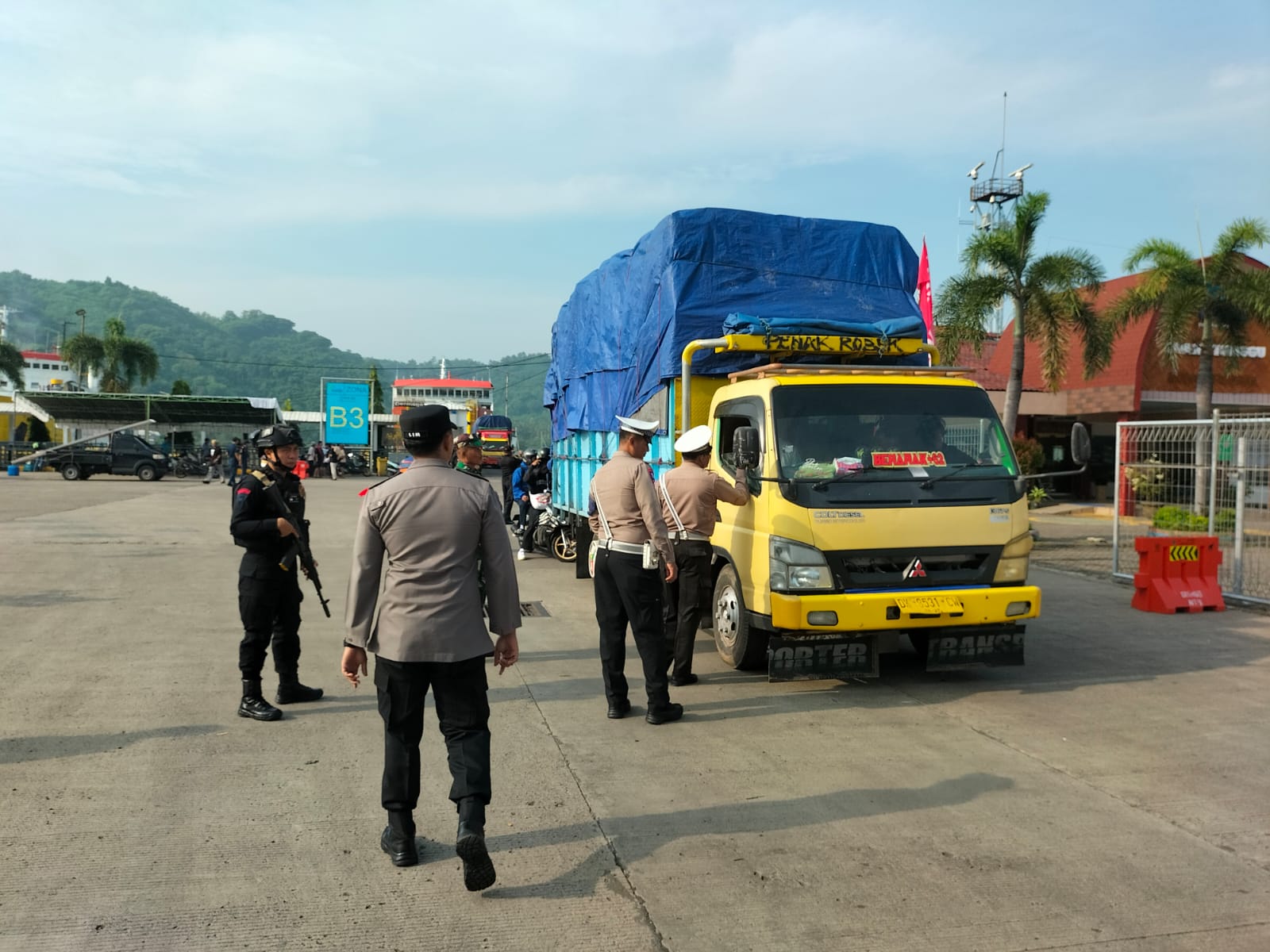 Keamanan Mudik di Pelabuhan Lembar: Pemeriksaan Ditingkatkan