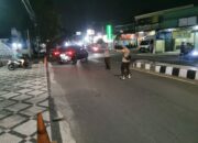 Tarawih Kondusif di Gerung, Polisi Sigap Amankan Masjid