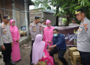 Ramadhan Berbagi, Kapolres Bima Kota Bagikan Baksos dan Bakti Kesehatan kepada Lansia di Wera
