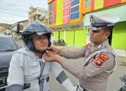 Satlantas Polres Bima Kota Sosialisasikan “Mudik Aman Keluarga Nyaman” dan Imbau Pengendara Gunakan Helm SNI