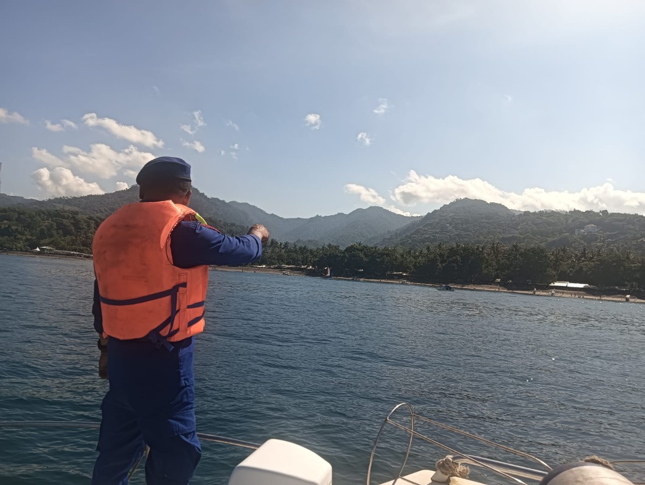 Polairud Polres Lombok Barat Intensifkan Patroli Pengamanan Lebaran Ketupat di Pantai Senggigi