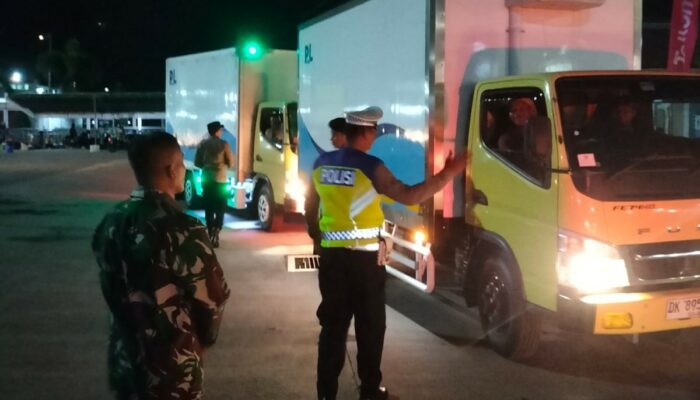 Penjagaan Ketat Mudik Lebaran di Pelabuhan Lembar