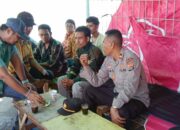 Sat Binmas Polres Bima Kota Gelar Jumat Curhat di Area Pelabuhan Bima, Serap Aspirasi Para Sopir