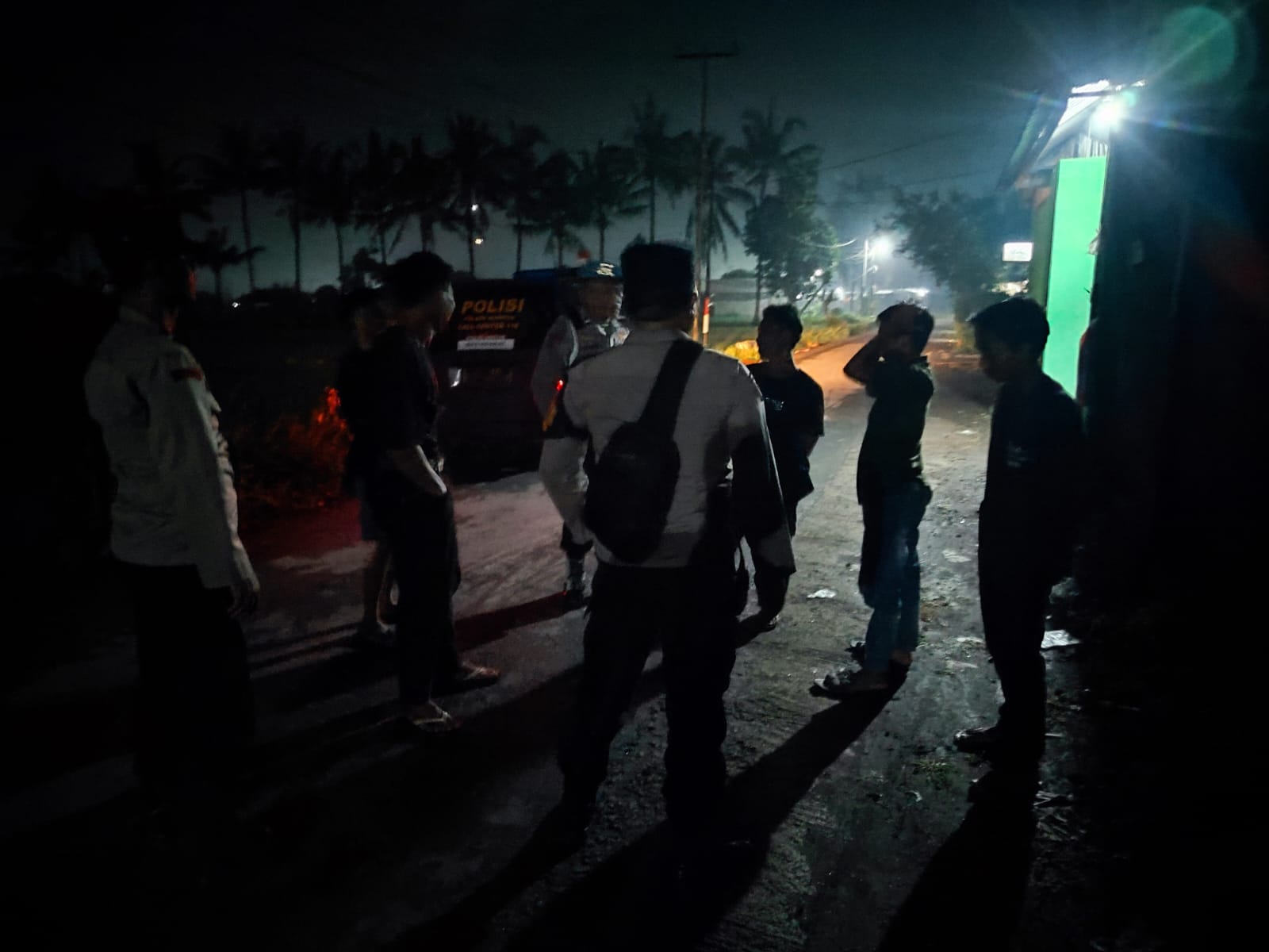 Patroli Malam Polsek Kuripan Antisipasi 3C dan Gangguan Kamtibmas