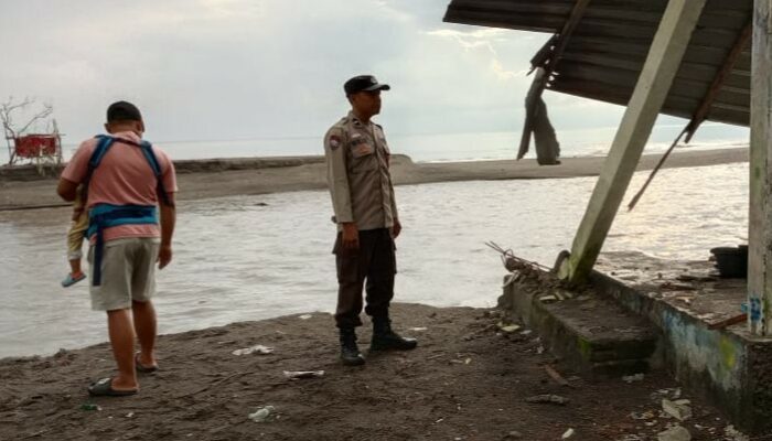 Antisipasi Bencana, Polsek Batulayar Sambangi Warga Pesisir Meninting