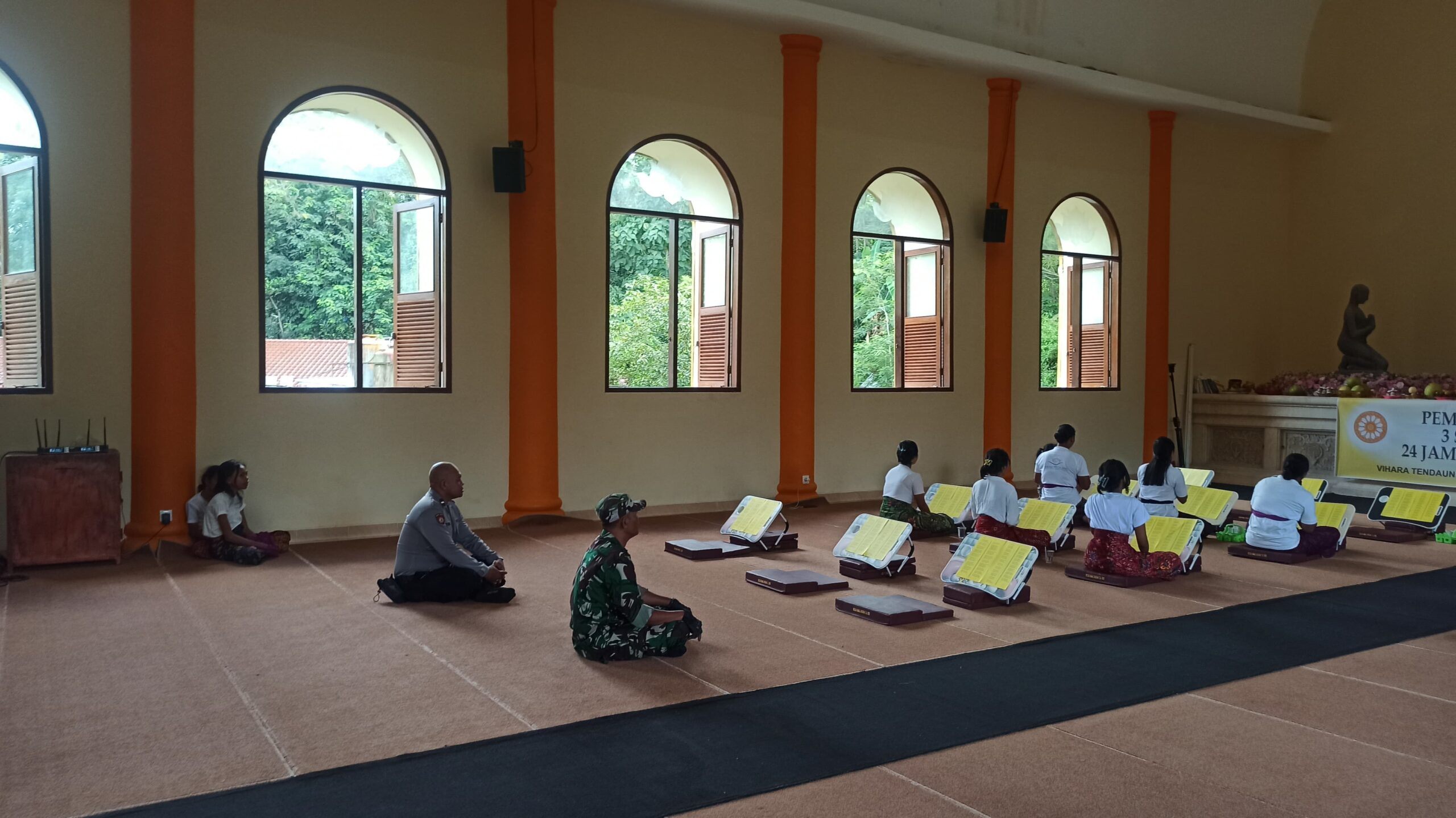 Perayaan Waisak 2569 TB di Lombok Barat Sukses dengan Pengamanan dan Bakti Sosial