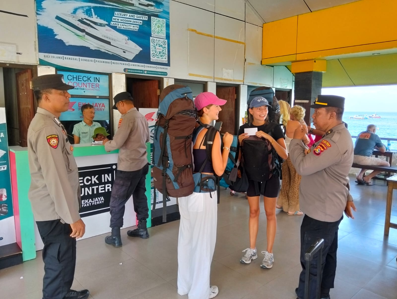 Polsek Batulayar Gelar Patroli Preventif untuk Tanggulangi Kejahatan Jalanan di Lombok Barat