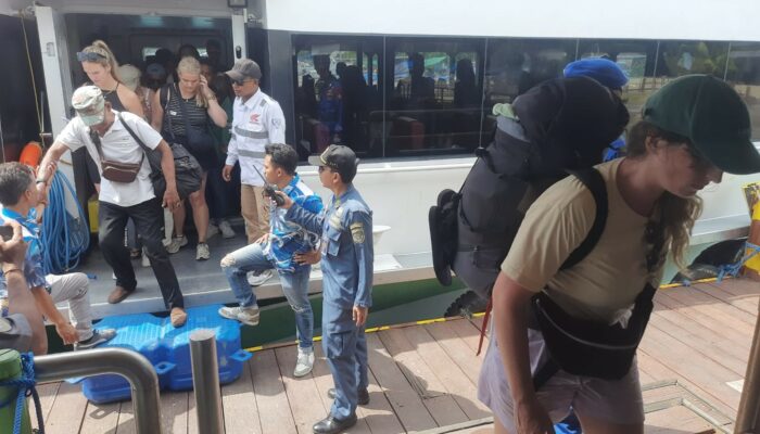 Polairud dan Dishub Laut Kawal Keamanan Pelabuhan Senggigi, NTB