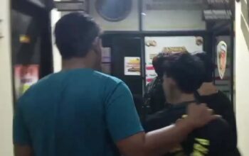 Dua Mahasiswa Terduga Pencuri Ponsel Ditangkap di Labuapi