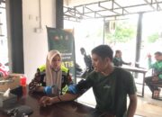Si Dokkes Polres Bima Kota Gelar Pemeriksaan Kesehatan Gratis dan Bagikan Vitamin untuk Pengemudi Ojek Online