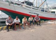 Konsep OtomPolsek Kawasan Pelabuhan Laut Bima Gelar Jumat Curhat, Serap Aspirasi Buruh dan Penumpangatis