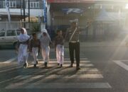 Sat Lantas Polres Bima Kota Laksanakan Rawan Pagi, Bantu Anak Sekolah dan Pejalan Kaki Menyeberang Jalan
