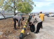 Polsek Kawasan dan Sat Polairud Polres Bima Kota Gelar Baksos Bersih-Bersih di Dermaga Pelabuhan Bima