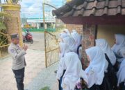 Bhabinkamtibmas Desa Seteluk Tengah Beri Edukasi Bahaya Bullying di SMPN 1 Seteluk