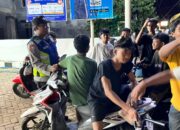 Personel Jaga Polsek Poto Tano Gelar Patroli Bersama Anak Muda Jaga Stabilitas Keamanan