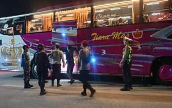 Personel Operasi Lilin Rinjani Polres Sumbawa Barat Beri Pelayanan, Hadirkan Kenyamanan