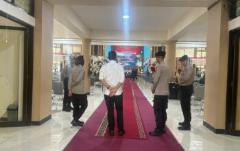 Ribuan Jemaat Hadiri Ibadah Natal di Unram, Polda NTB Perkuat Pengamanan