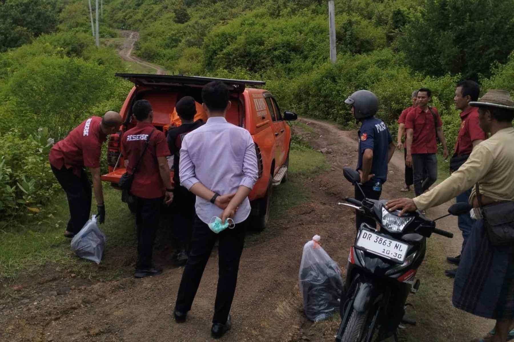 Warga Sekotong Temukan Jenazah Tergantung di Pohon Goak