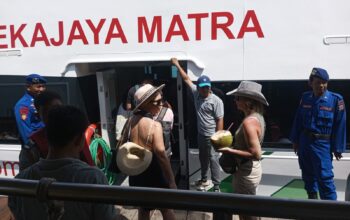 Amankan Wisatawan, Sat Polairud Jaga Ketat Pelabuhan Senggigi