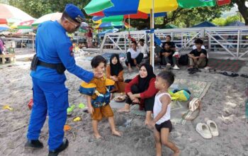 Pantai Senggigi Dijaga Ketat, Polisi Imbau Keselamatan Wisatawan