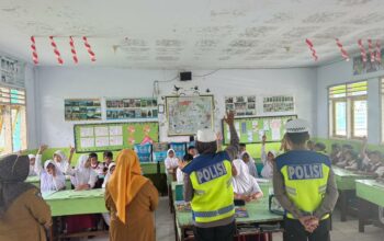 Tanamkan Tertib Lalu Lintas Sejak Dini, Sat Lantas Polres Bima Kota Sambangi SDN 01 Melayu