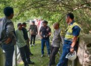 Bhabinkamtibmas Benete Dampingi Peninjauan Embung Batu Bangkong Terkait Masuknya Sampah dari TPA Sampar Jajong