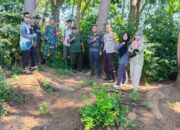Bhabinkamtibmas Desa Dara Kunci Dampingi Polisi Hutan Cek Kayu Warga yang Akan Ditebang