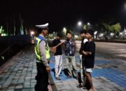 Satlantas Polres Lombok Barat Kepung Jalur Rawan, Pastikan Malam Masyarakat Aman dari Kriminalitas