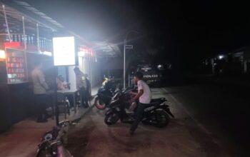 Personel Polsek Sambelia Laksanakan Patroli Blue Light, Antisipasi Gangguan Kamtibmas