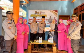 Sambut Hari Bhayangkara ke-80, Kapolres Bima Kota Gelar Anjangsana ke Rumah Purnawirawan dan Warakawuri
